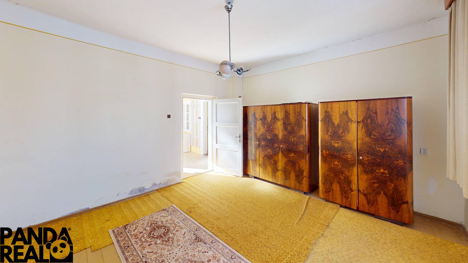 Foltan-Bedroom 2.jpg