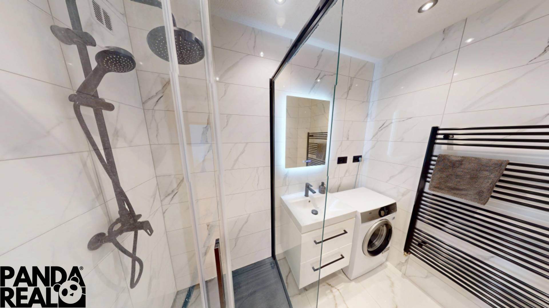 3-izbovy-byt-na-ul-Dr-Adamiho-Topolcany-08172025_114958 - kópia.jpg