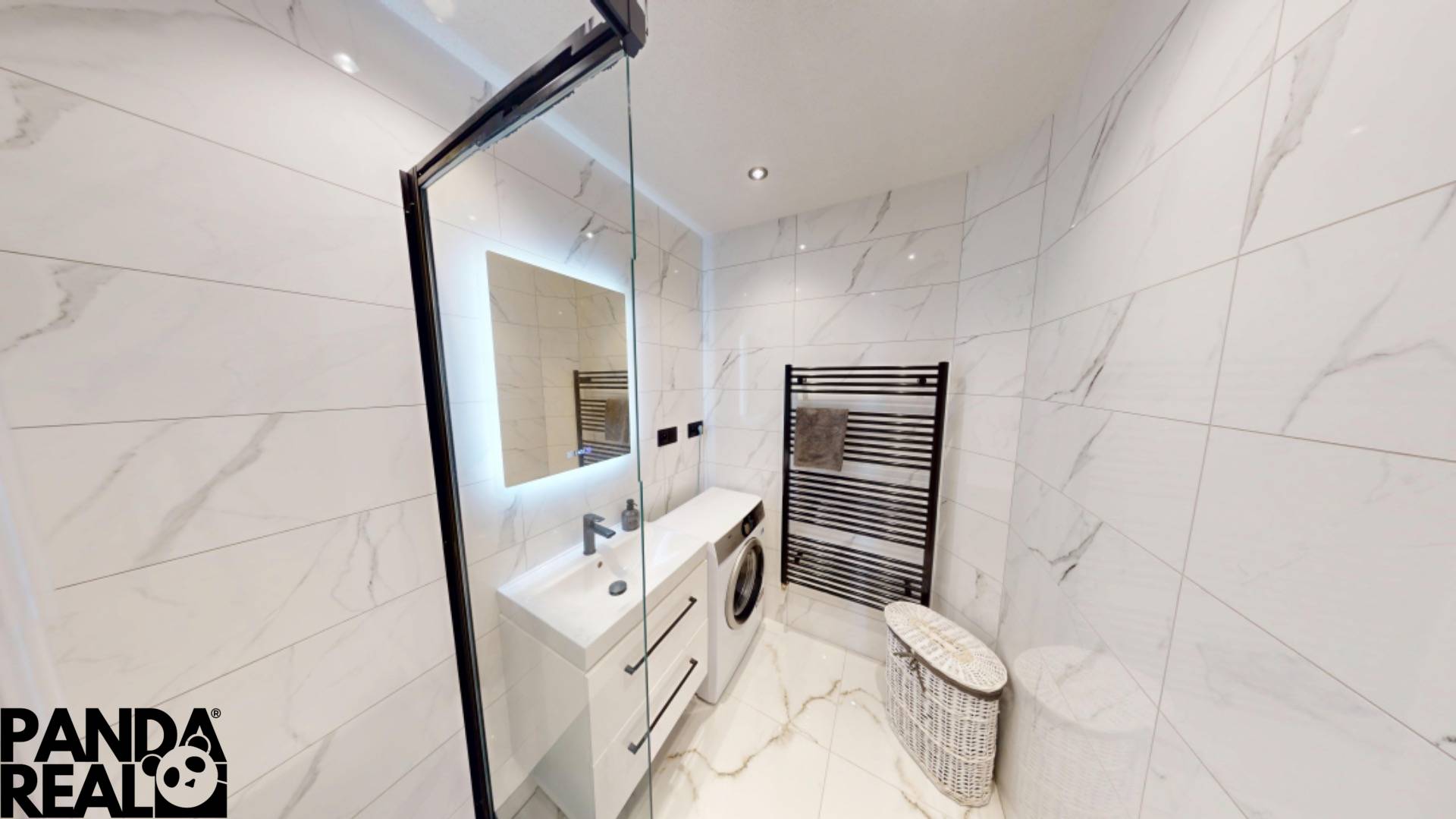 3-izbovy-byt-na-ul-Dr-Adamiho-Topolcany-08172025_115014 - kópia.jpg