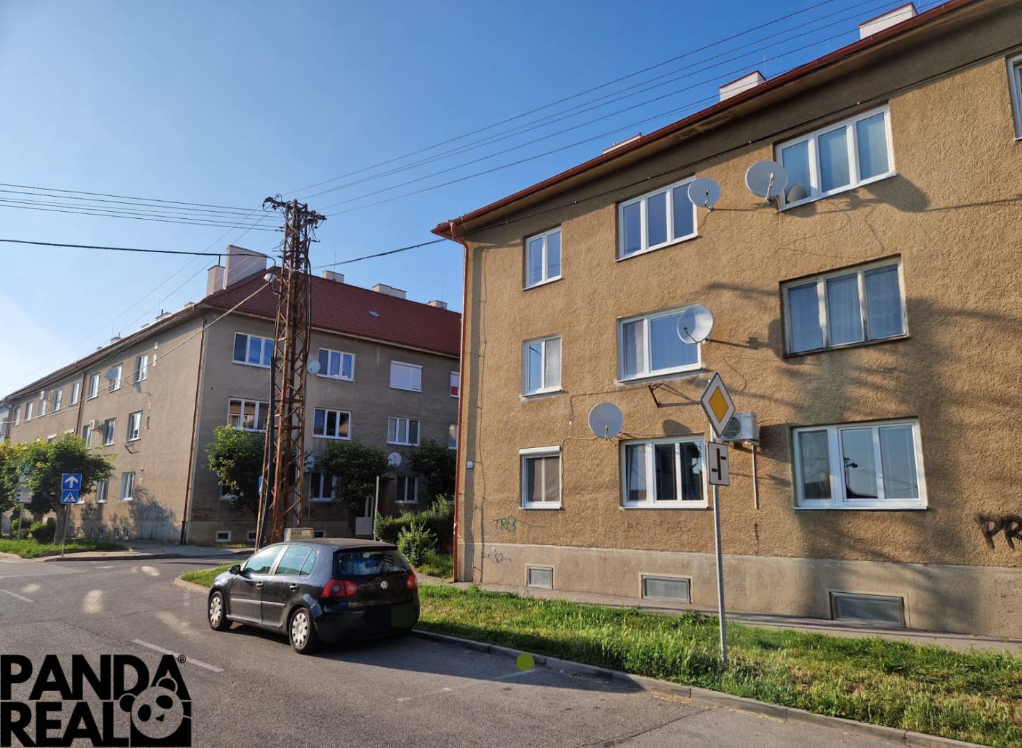 WhatsApp Image 2025-06-17 at 02.40.27-5.jpeg