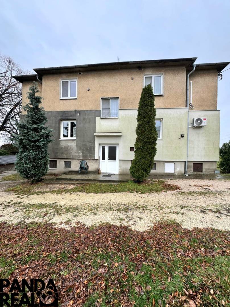 WhatsApp Image 2025-11-26 at 07.22.01.jpeg