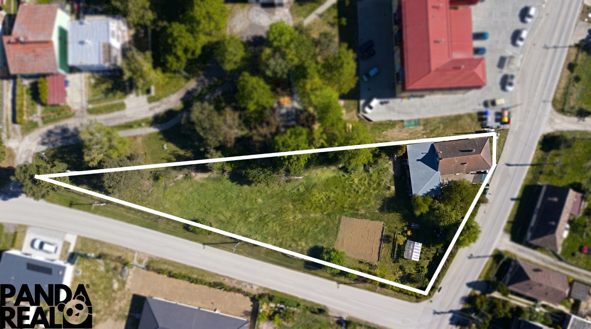 Exact_same_aerial_drone_photo_202605101446 (1).jpg